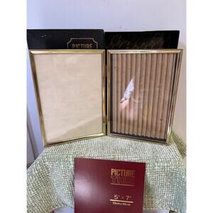Vintage Gold Double Picture Frame 5x7 Folding Hinged Metal Frame NIB